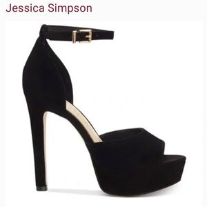 Jessica Simpson Beeya Platforms